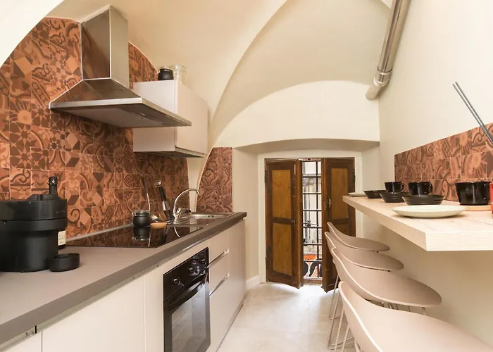 Unyca - Renaissance Apartment *