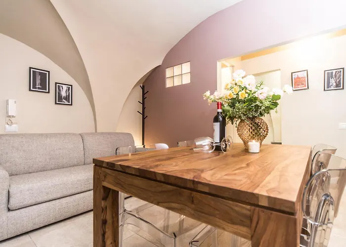 Unyca - Renaissance Apartment Florence